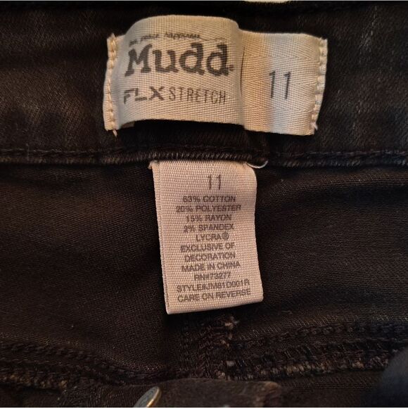 💕5/$18 Mudd FLX Stretch High Rise Denim Midi Shorts Sz. 11 - Picture 4 of 4